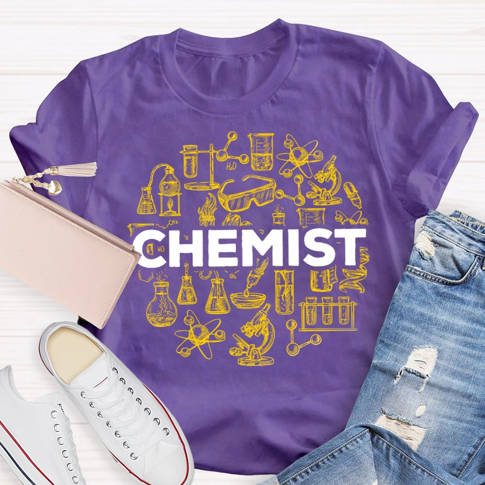 Chemical Experiment Equipment Including Measuring Cylinder Test Tube Beaker T-shirt