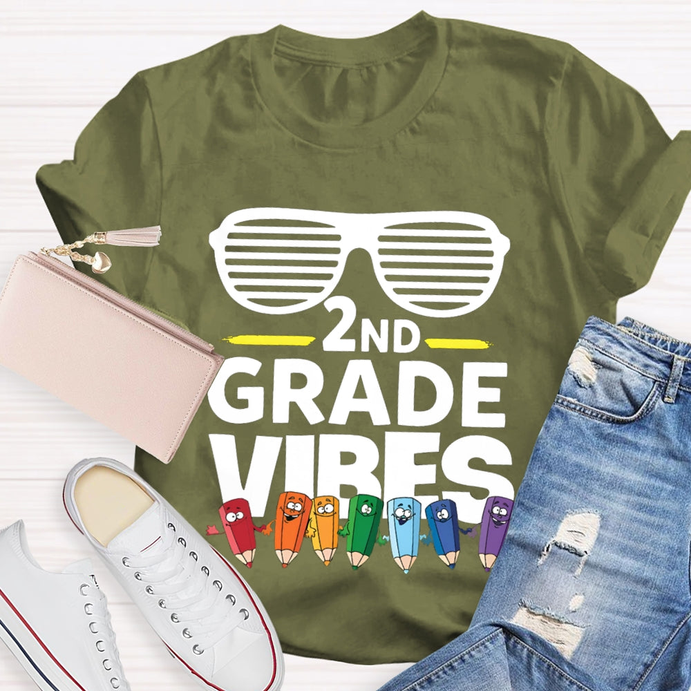 Personalized Grade 2nd Grade Vibes Glasses And Colored Pencils T-shirt