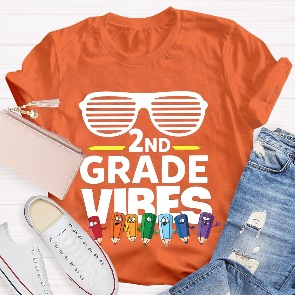Personalized Grade 2nd Grade Vibes Glasses And Colored Pencils T-shirt
