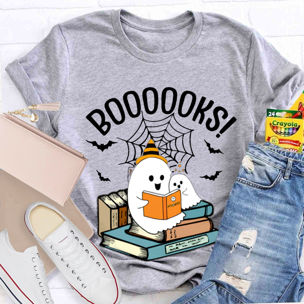 A Cute Ghost Who Loves Reading Funny Halloween T-shirt