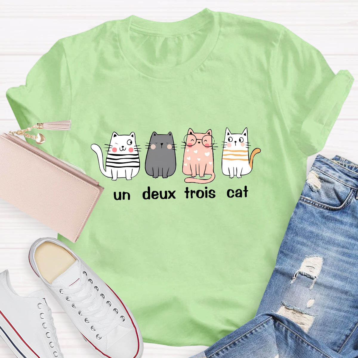 French Cat Un Deux Trois Cat French Teacher T-Shirt
