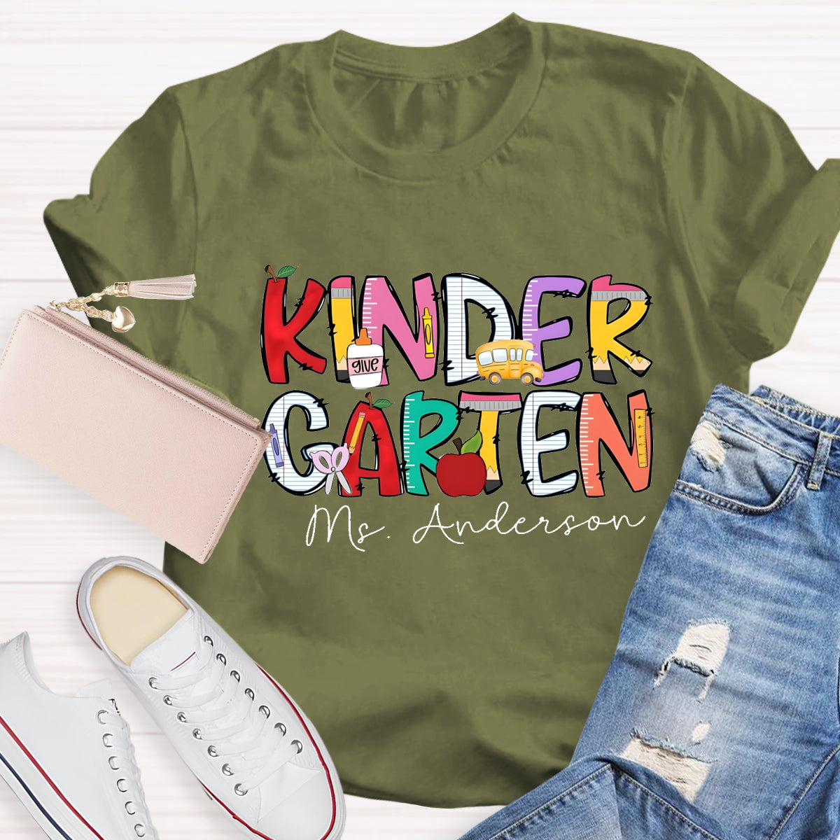Personalized Kinder Garten Teacher's Name Apple Printed T-shirt