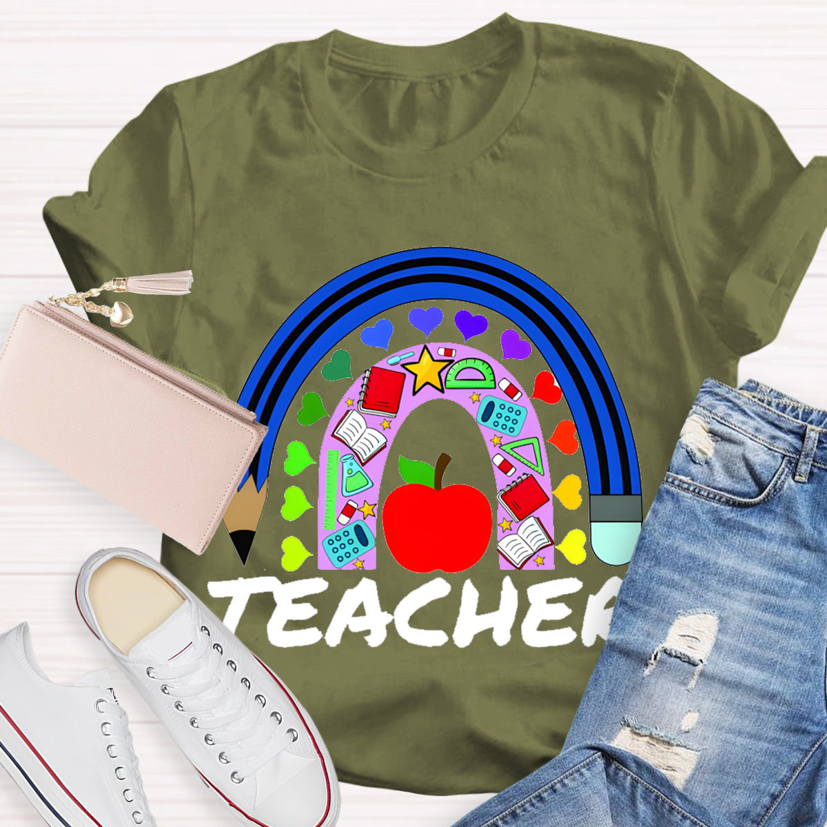 Love Everyone Heart Apple Teacher T-Shirt