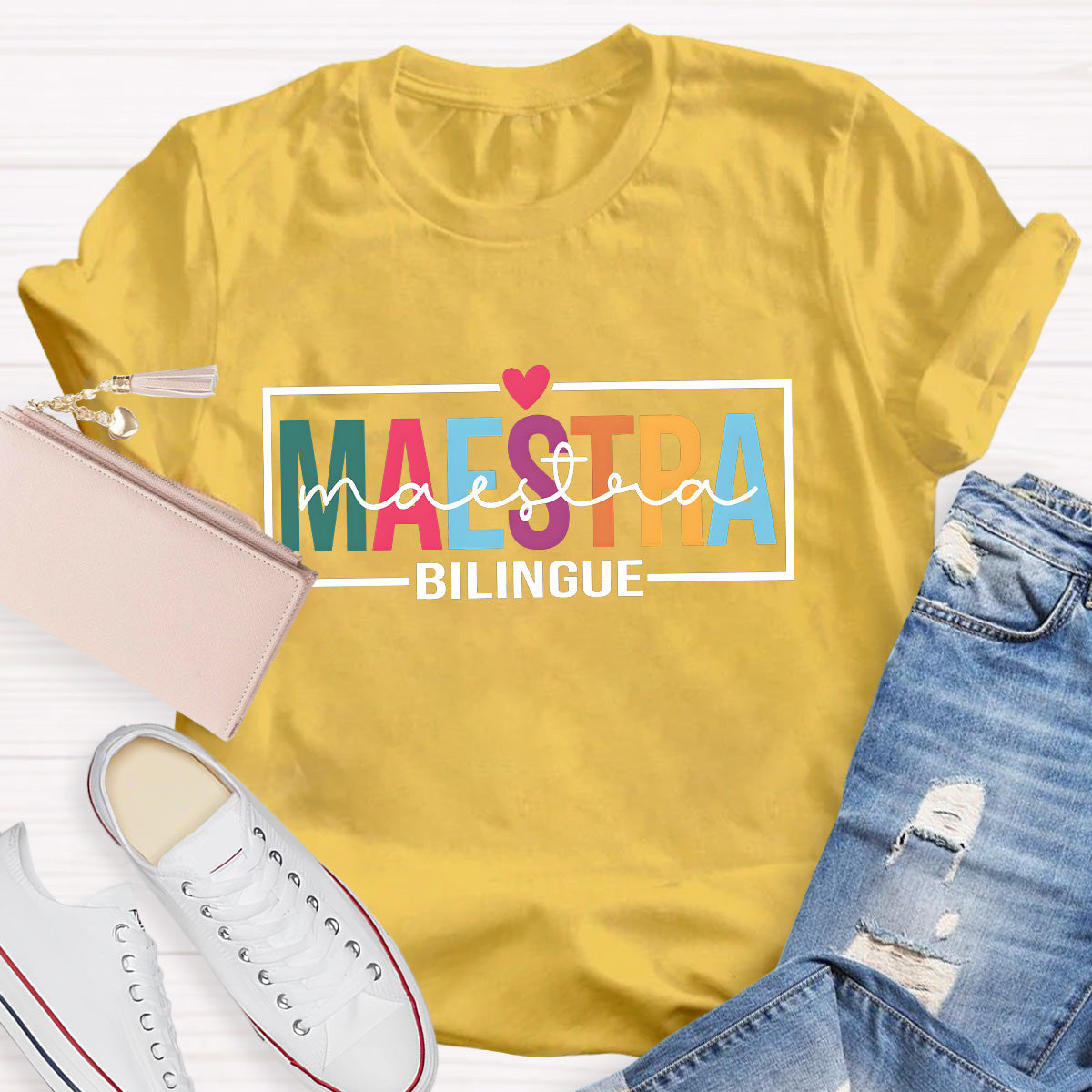 Maestra Bilingue Heart Teacher T-Shirt
