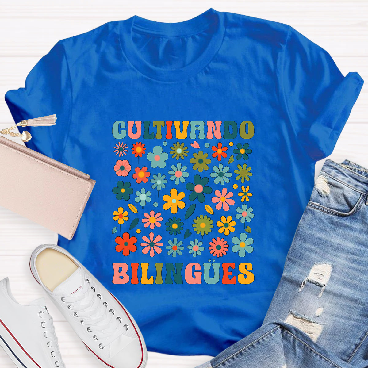 Cultivando Bilingues Spanish Teacher T-Shirt