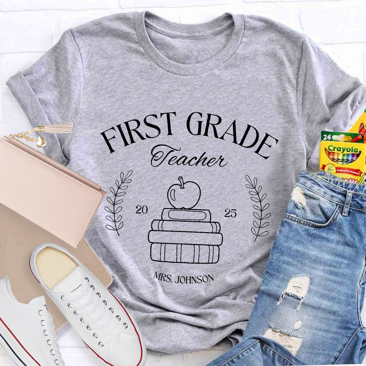 Personalized Grade And Name Books Apple Teacher T-Shirt