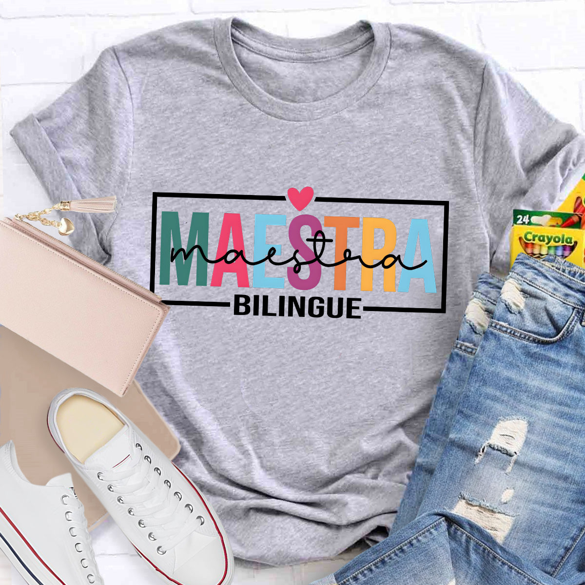 Maestra Bilingue Heart Teacher T-Shirt