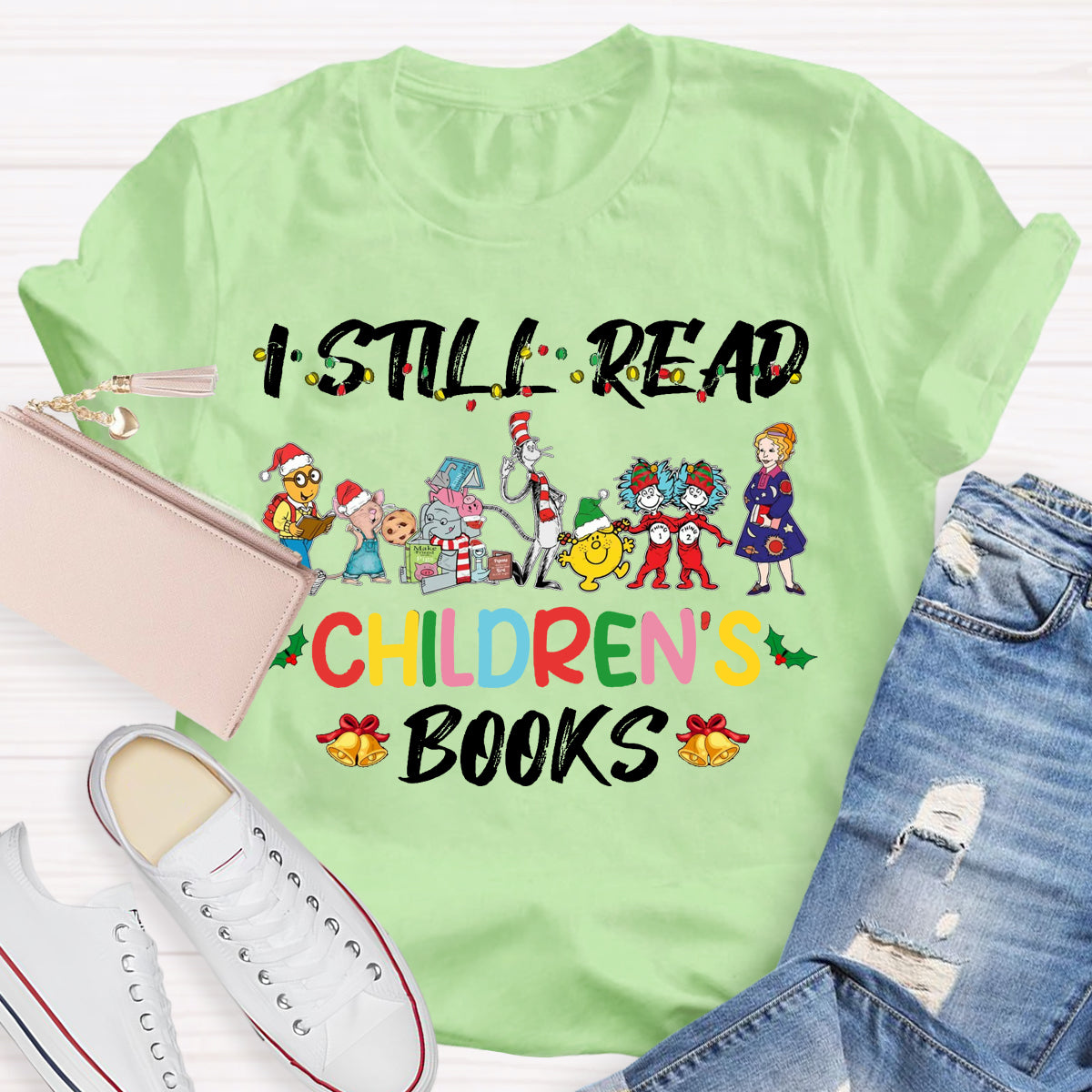 I Still Read Children Books Christmas Light  T-Shirt