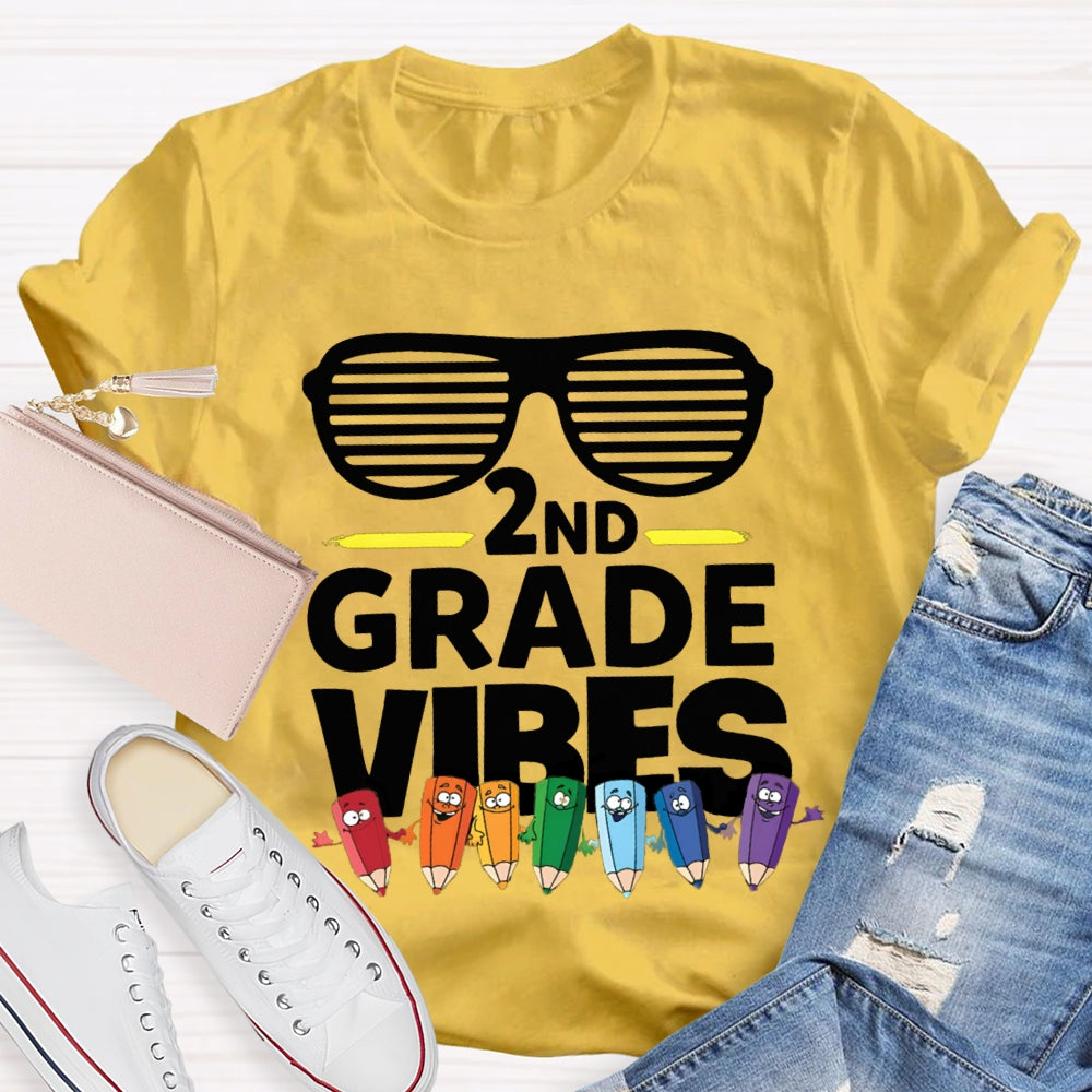 Personalized Grade 2nd Grade Vibes Glasses And Colored Pencils T-shirt