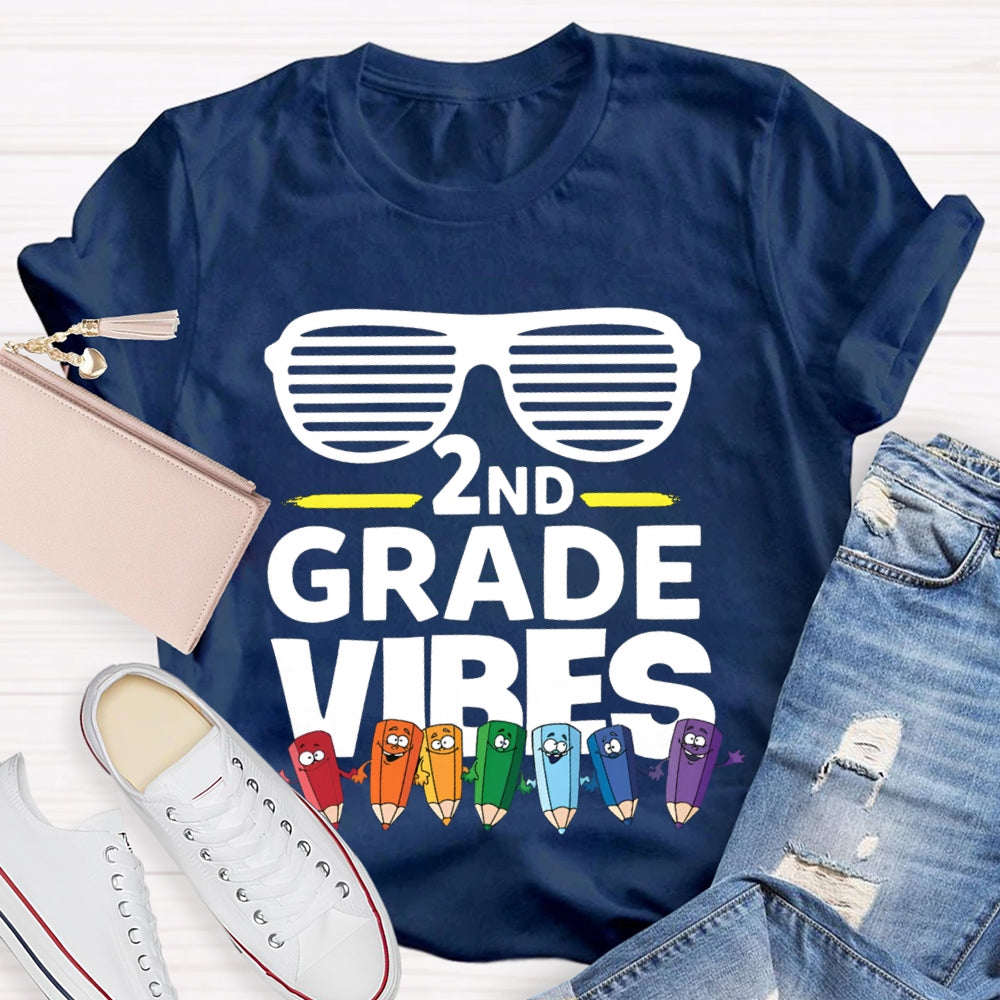 Personalized Grade 2nd Grade Vibes Glasses And Colored Pencils T-shirt