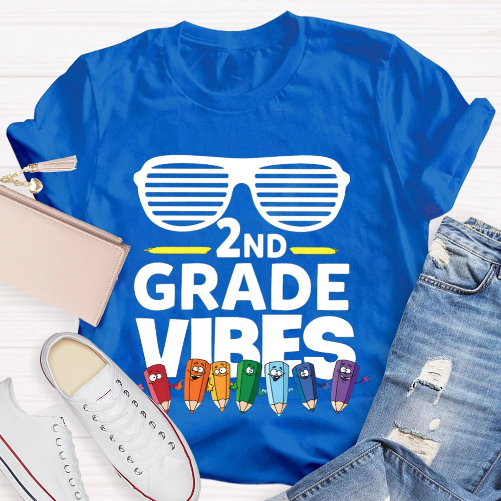 Personalized Grade 2nd Grade Vibes Glasses And Colored Pencils T-shirt