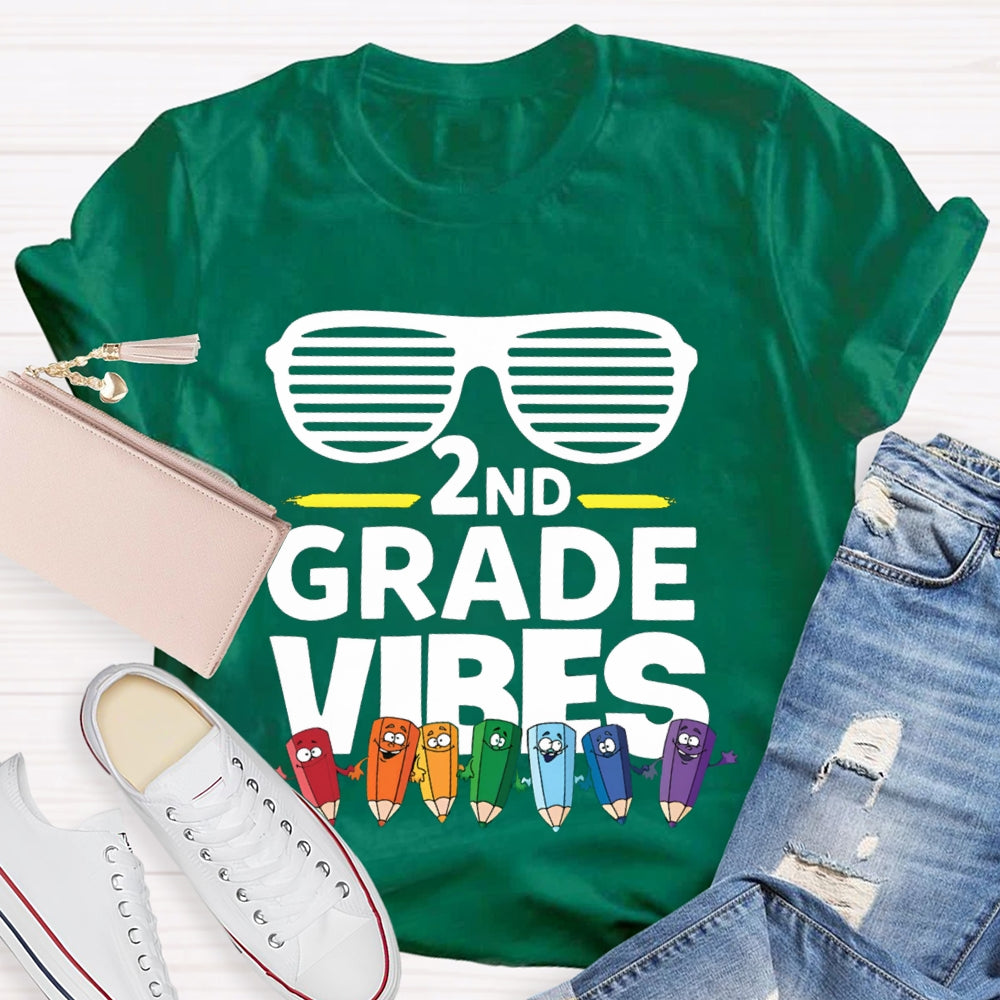 Personalized Grade 2nd Grade Vibes Glasses And Colored Pencils T-shirt