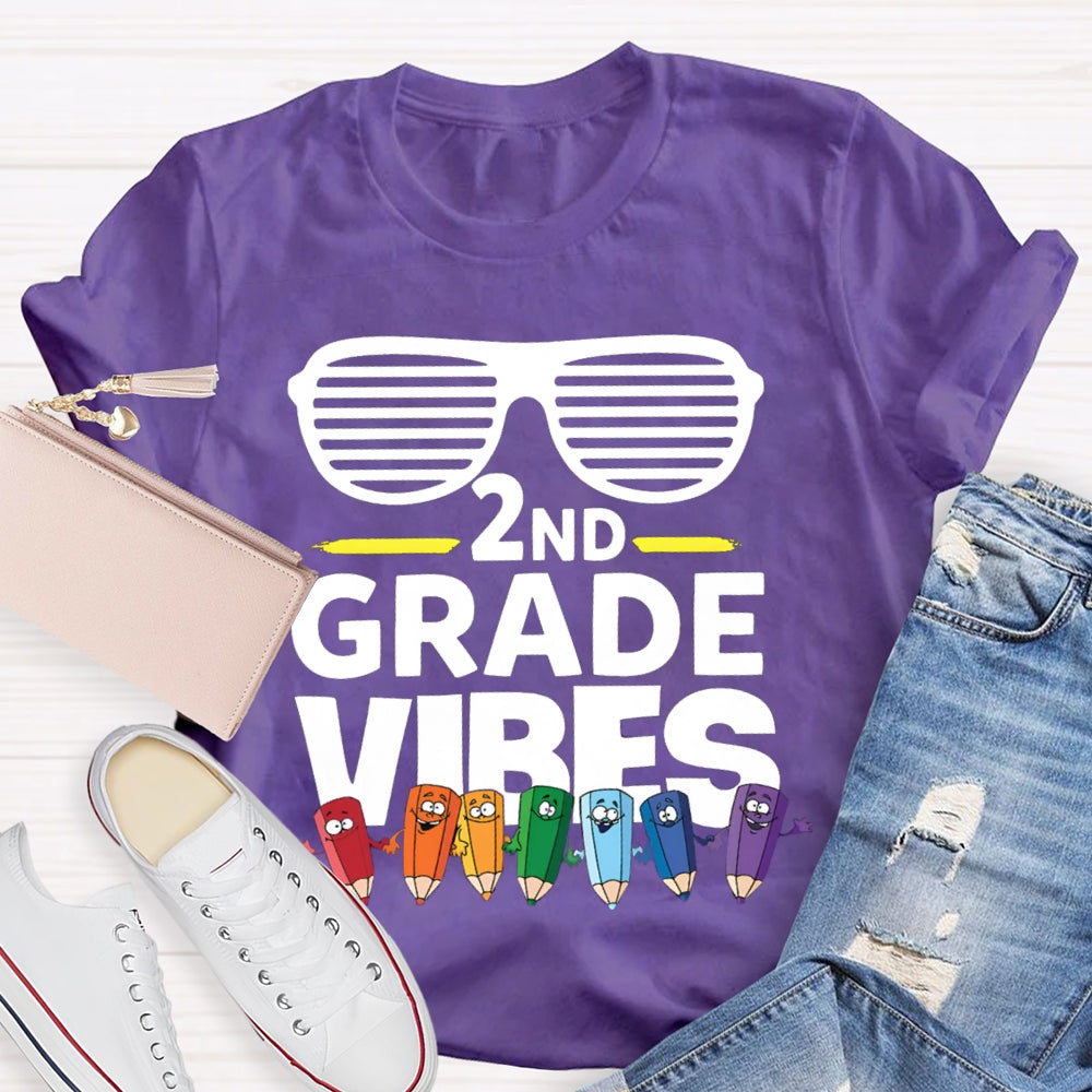 Personalized Grade 2nd Grade Vibes Glasses And Colored Pencils T-shirt