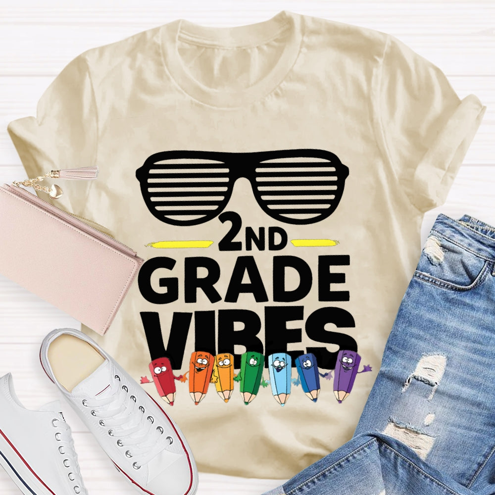 Personalized Grade 2nd Grade Vibes Glasses And Colored Pencils T-shirt