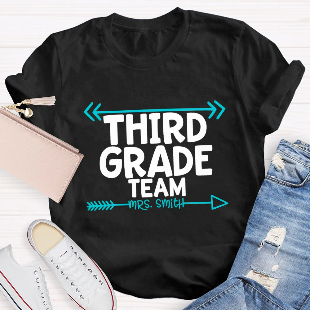 Personalized Grade And Name Third Grade Team Simple Line Design T-Shirt