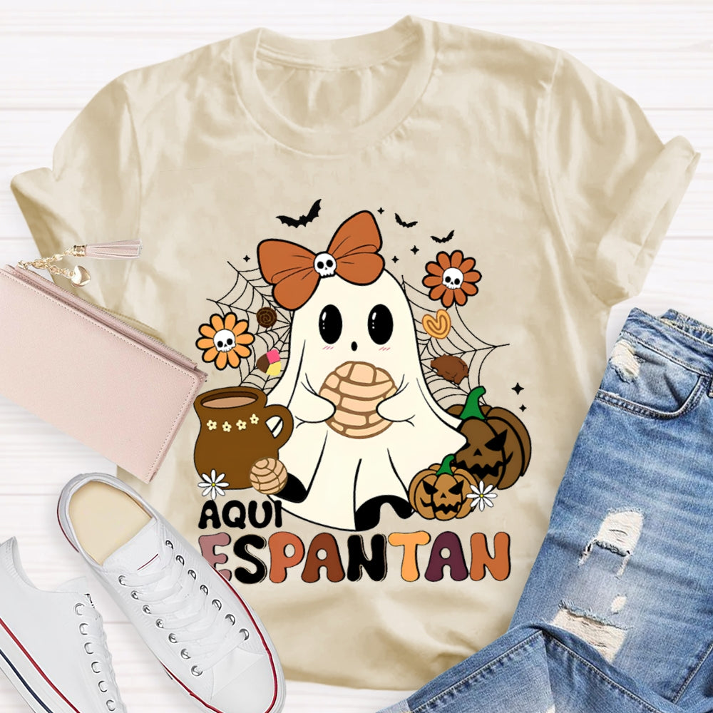 Aqui Espantan Little Ghost Wearing A Bow And The Evil Pumpkin Halloween T-shirt