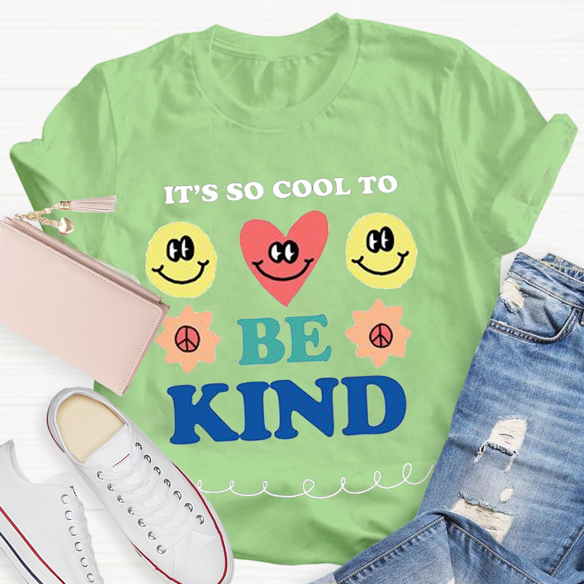 It‘s So Good To Be Kind Teacher T-Shirt