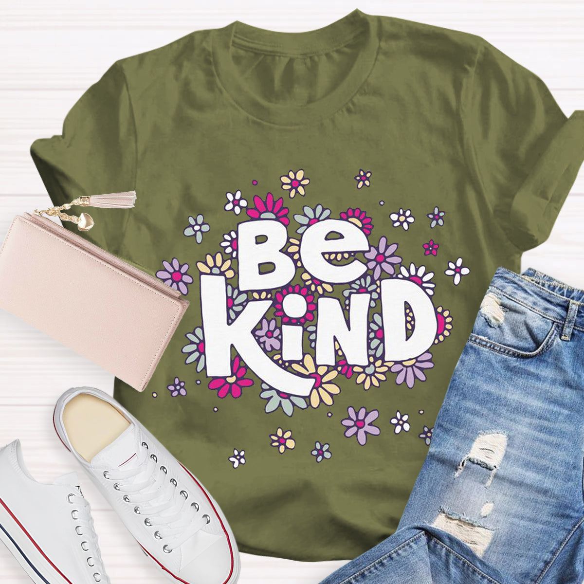 Cute Flower Be Kind Teacher T-Shirt