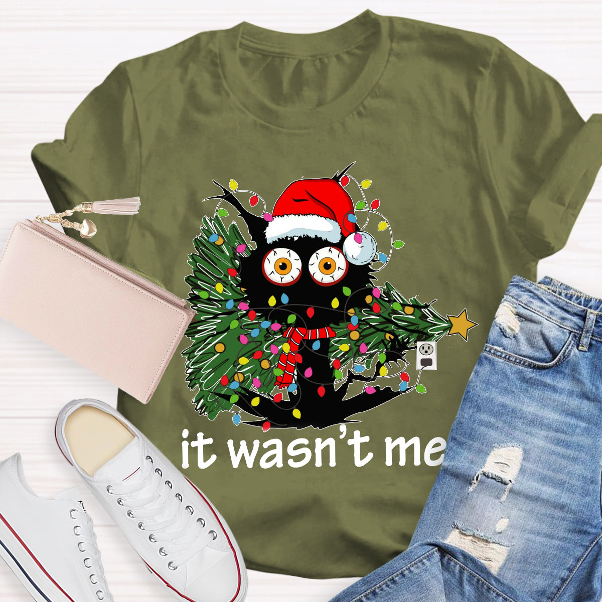 It Wasn't Me Christmas Teacher T-Shirt