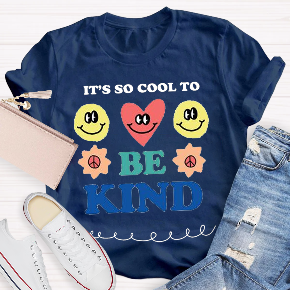 It‘s So Good To Be Kind Teacher T-Shirt