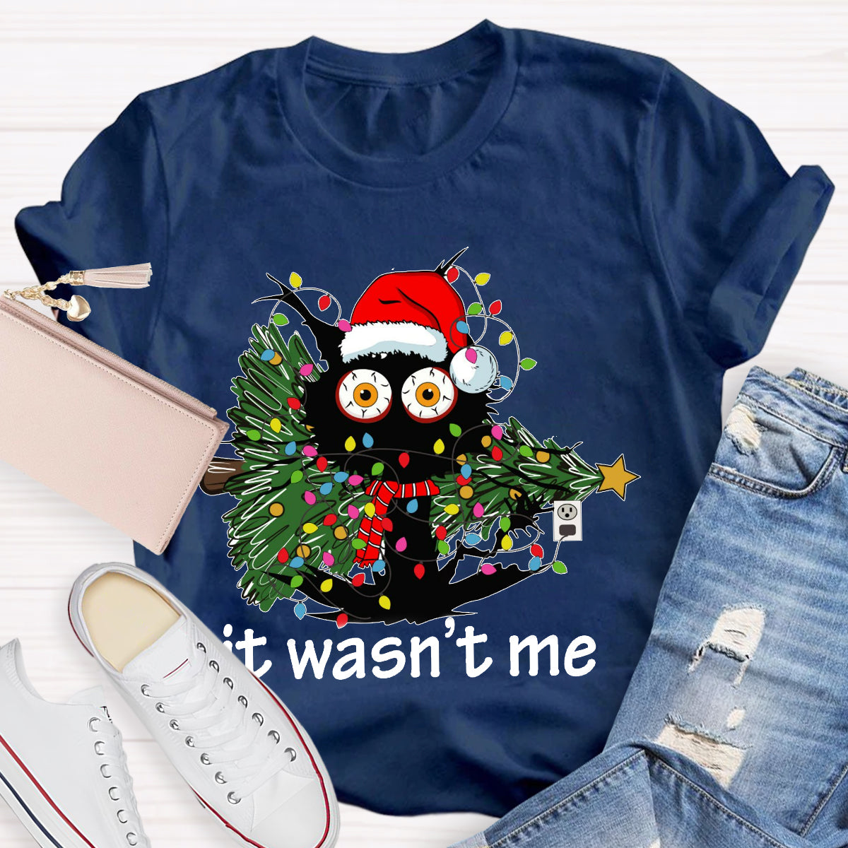 It Wasn't Me Christmas Teacher T-Shirt