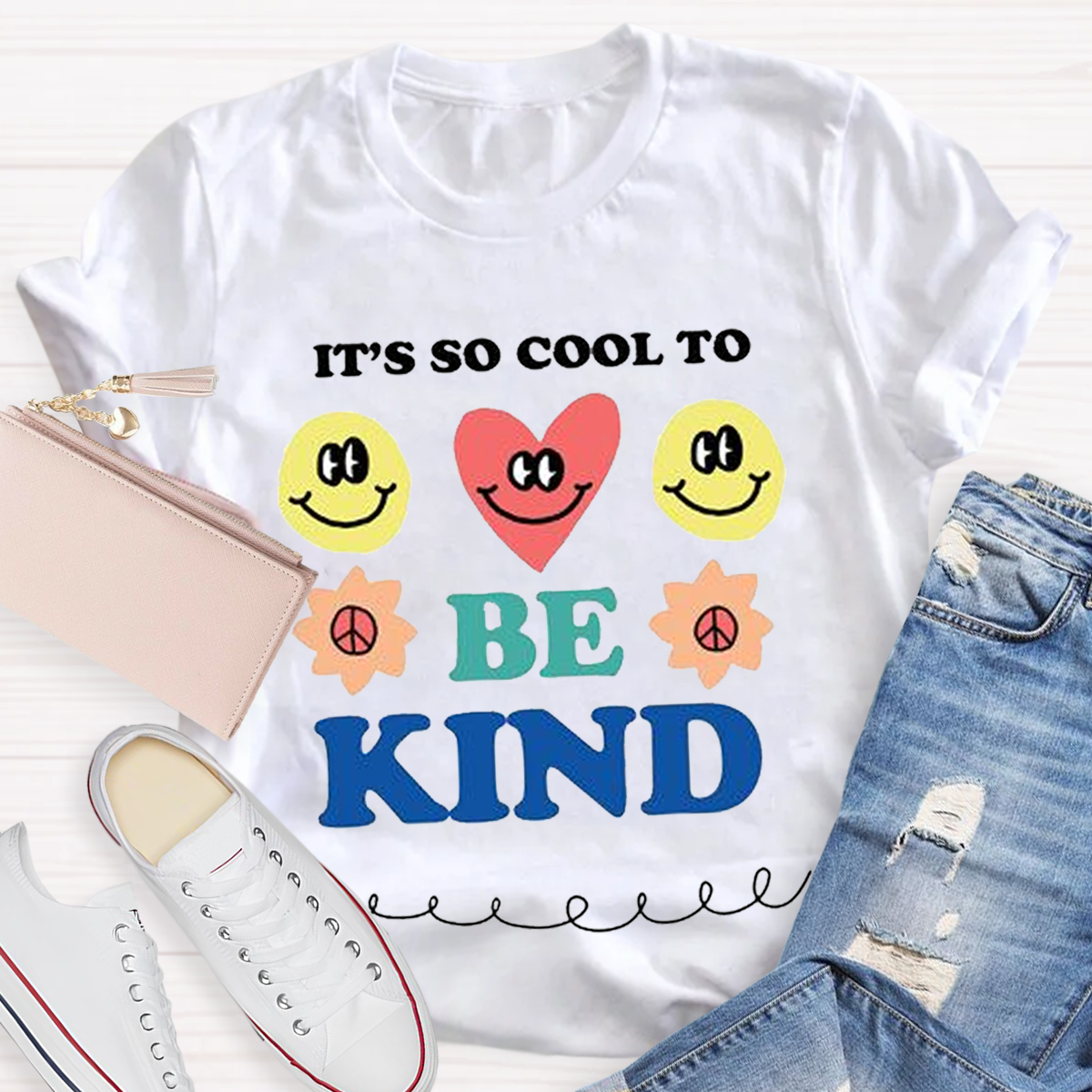 It‘s So Good To Be Kind Teacher T-Shirt