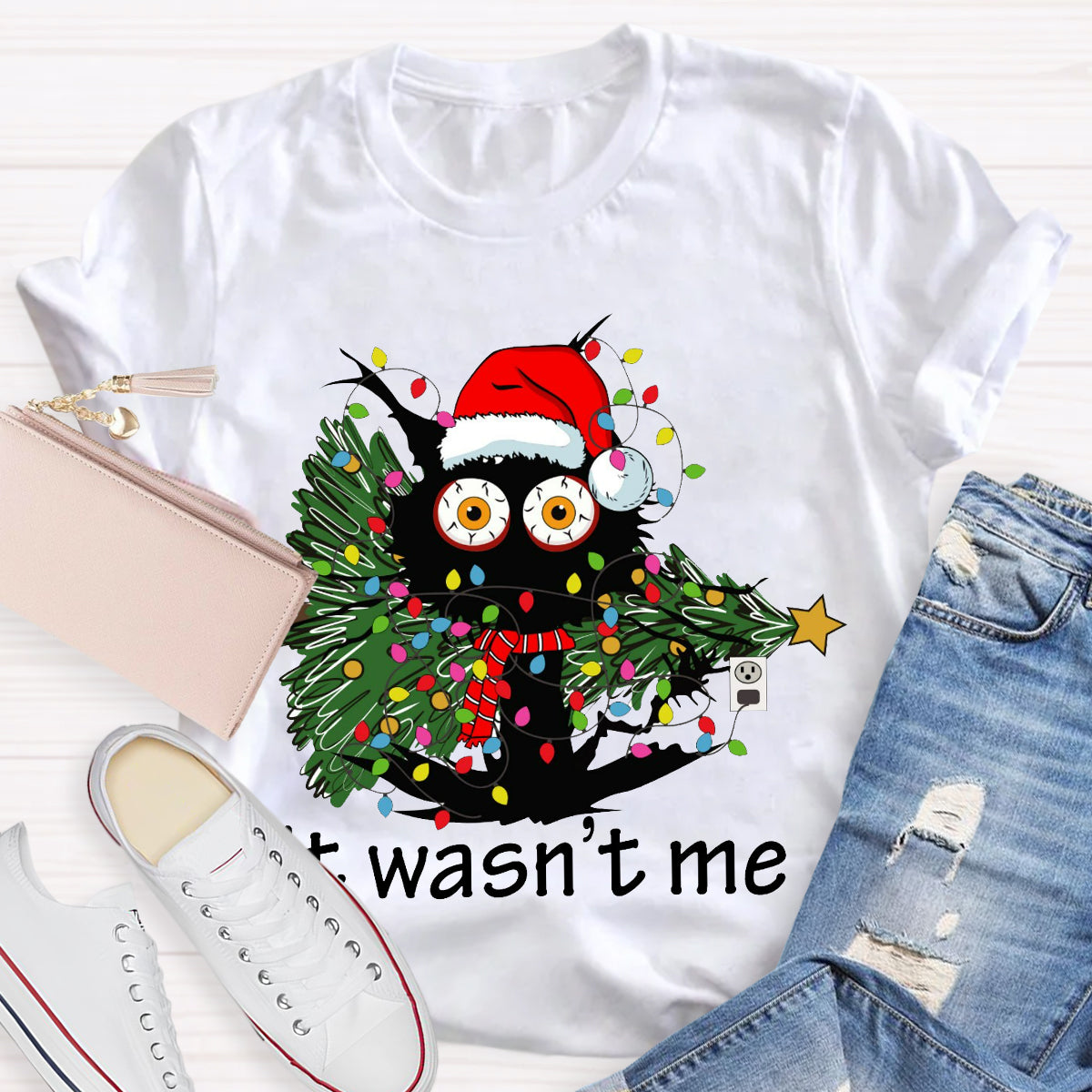 It Wasn't Me Christmas Teacher T-Shirt