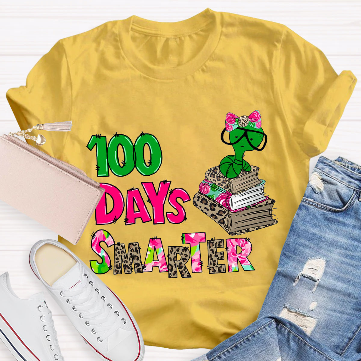 100 Days Smarter Caterpillar Wearing Glasses Teacher T-Shirt