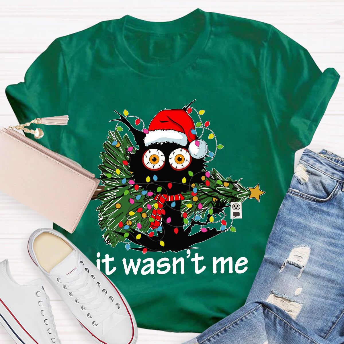 It Wasn't Me Christmas Teacher T-Shirt