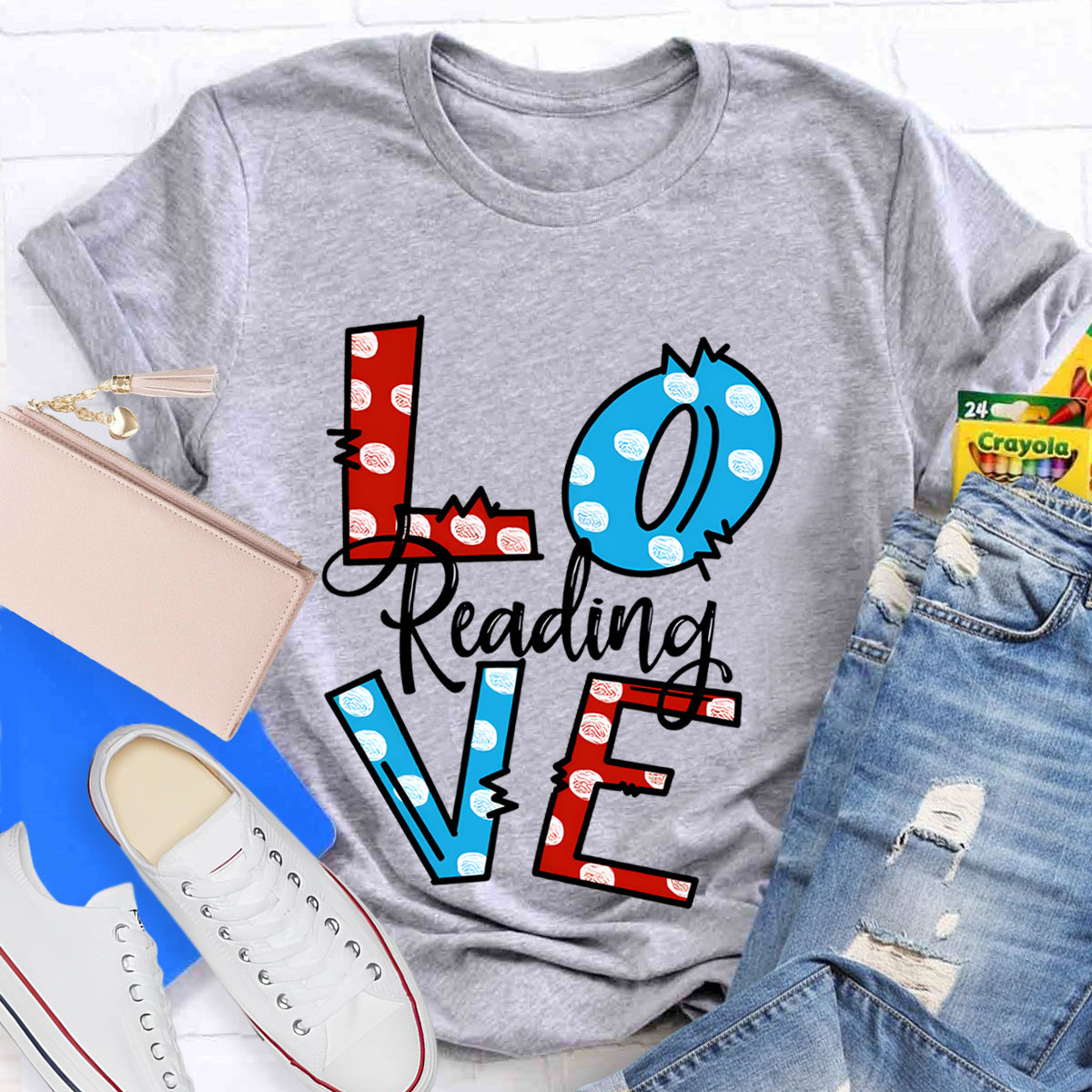 Love Reading Teacher T-Shirt