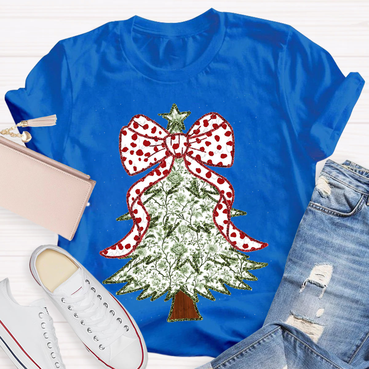 Red and Green Grandmillennial Coquette Gold Glitter Christmas Tree Teacher T-Shirt