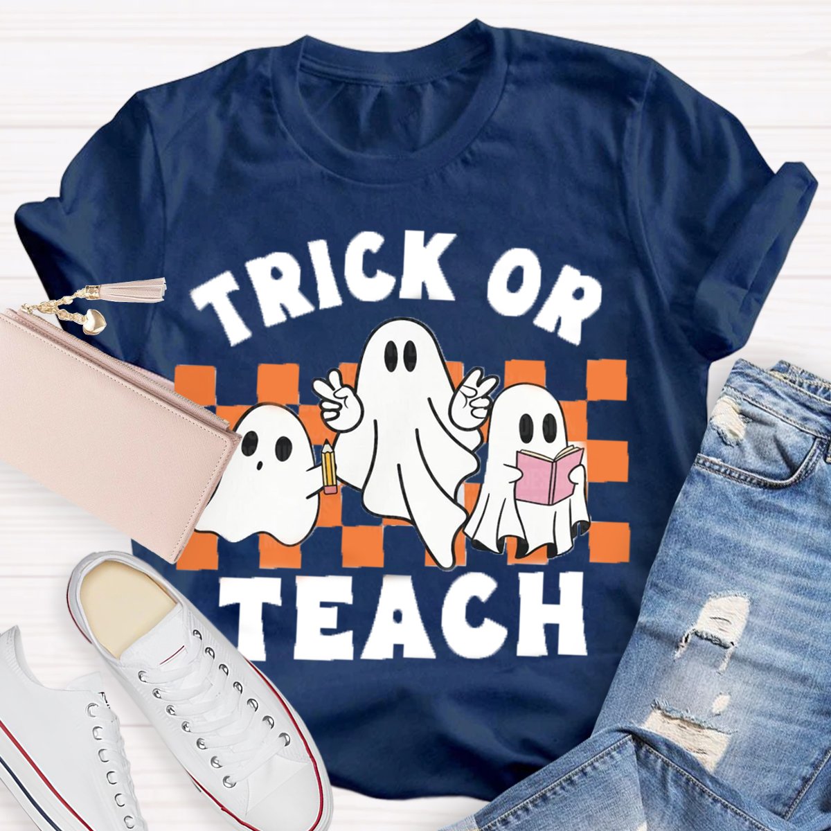 Trick Or Teach Halloween Teachers T-Shirt