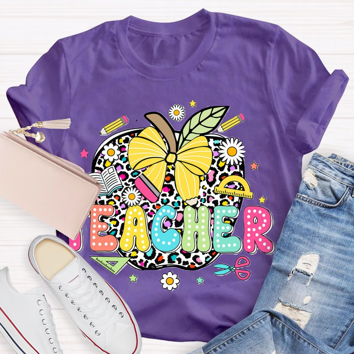 Leopard Apple Teacher T-Shirt