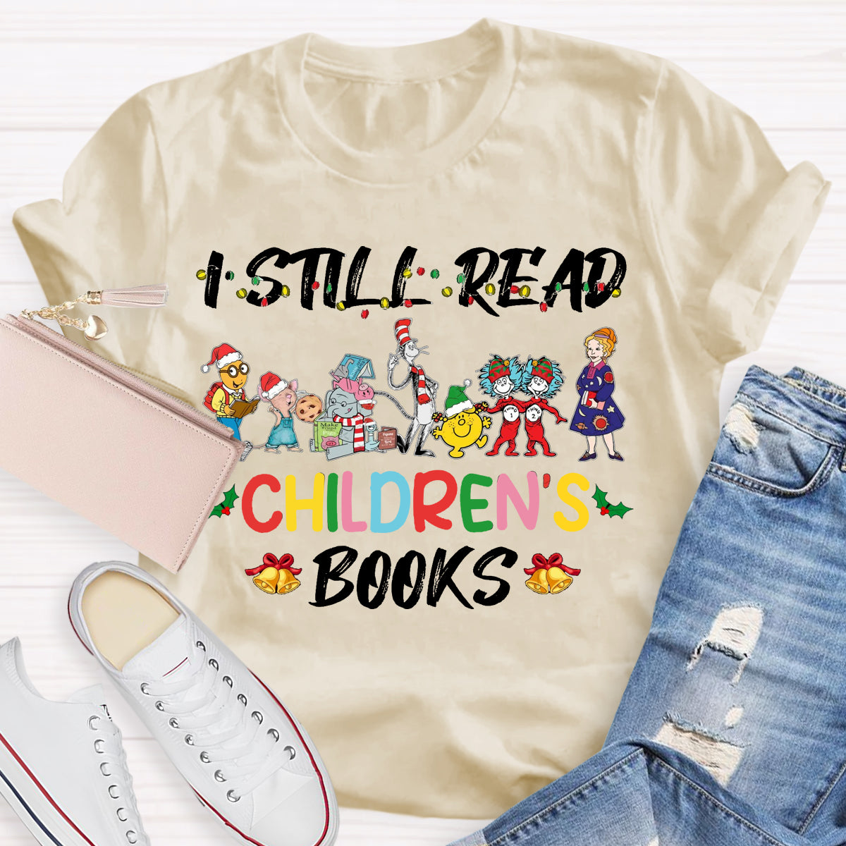 I Still Read Children Books Christmas Light  T-Shirt