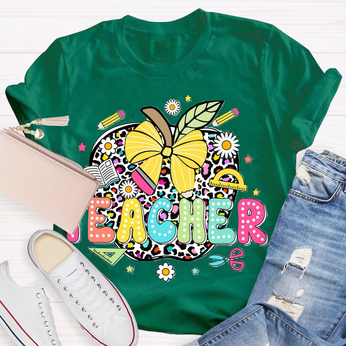 Leopard Apple Teacher T-Shirt