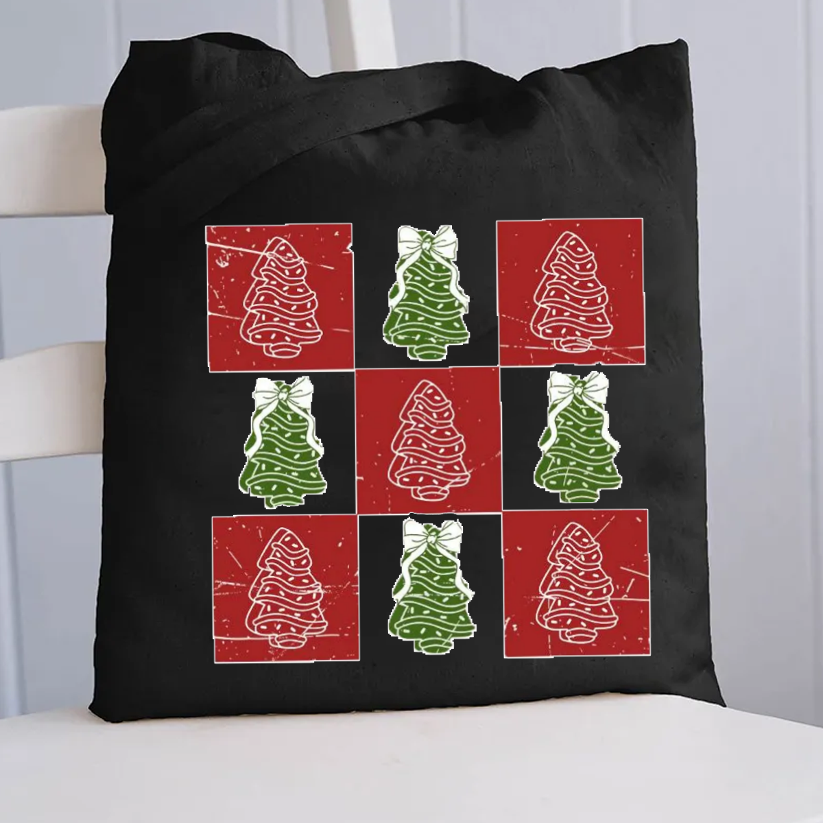 Retro Checkered Christmas Tree Cake Canvas Tote Bag