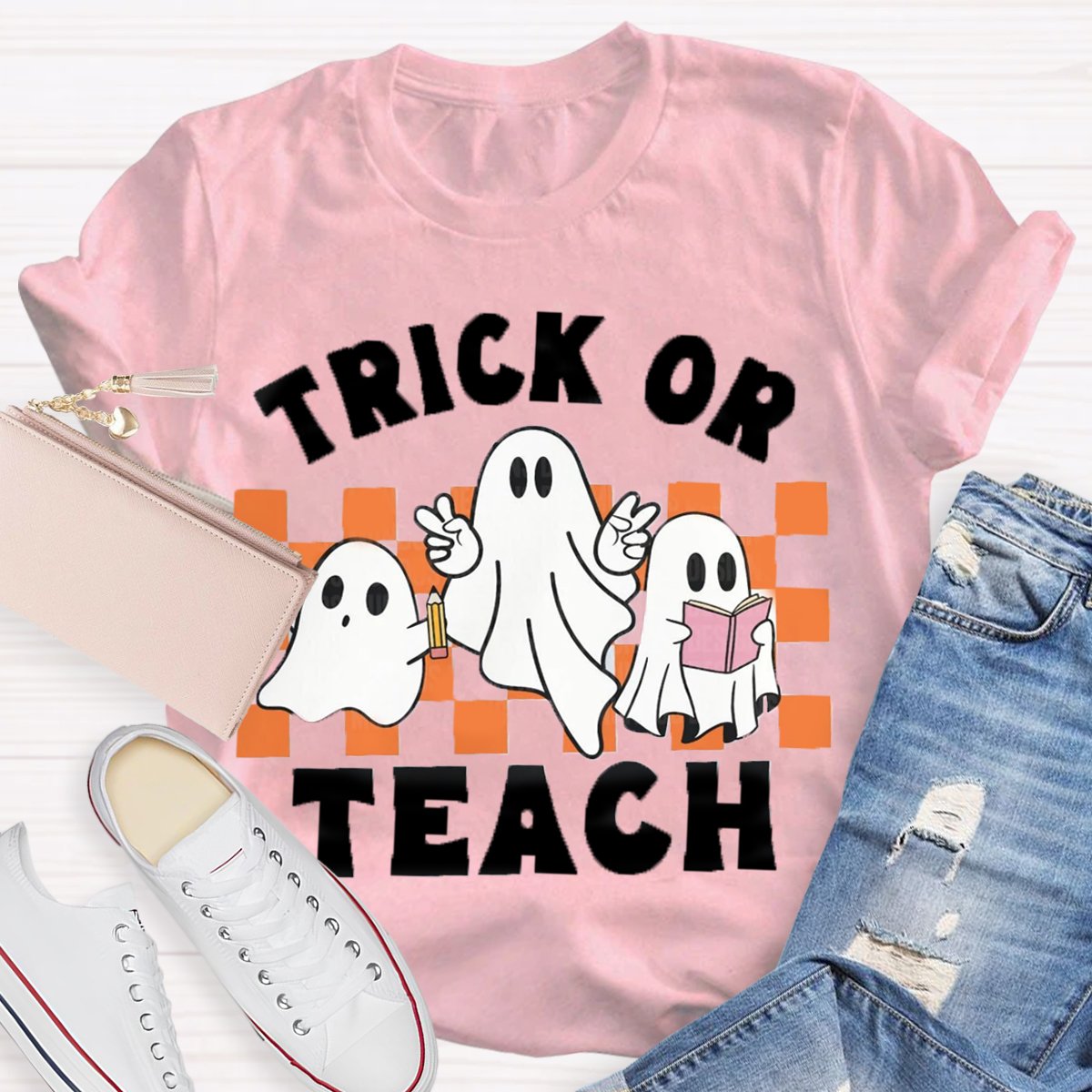 Trick Or Teach Halloween Teachers T-Shirt