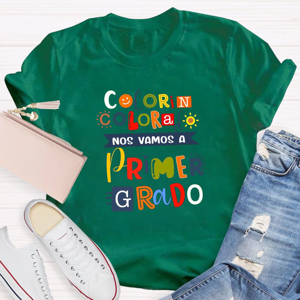 Colorin Colorado Nos Vemos En Primer Grado Teacher T-Shirt