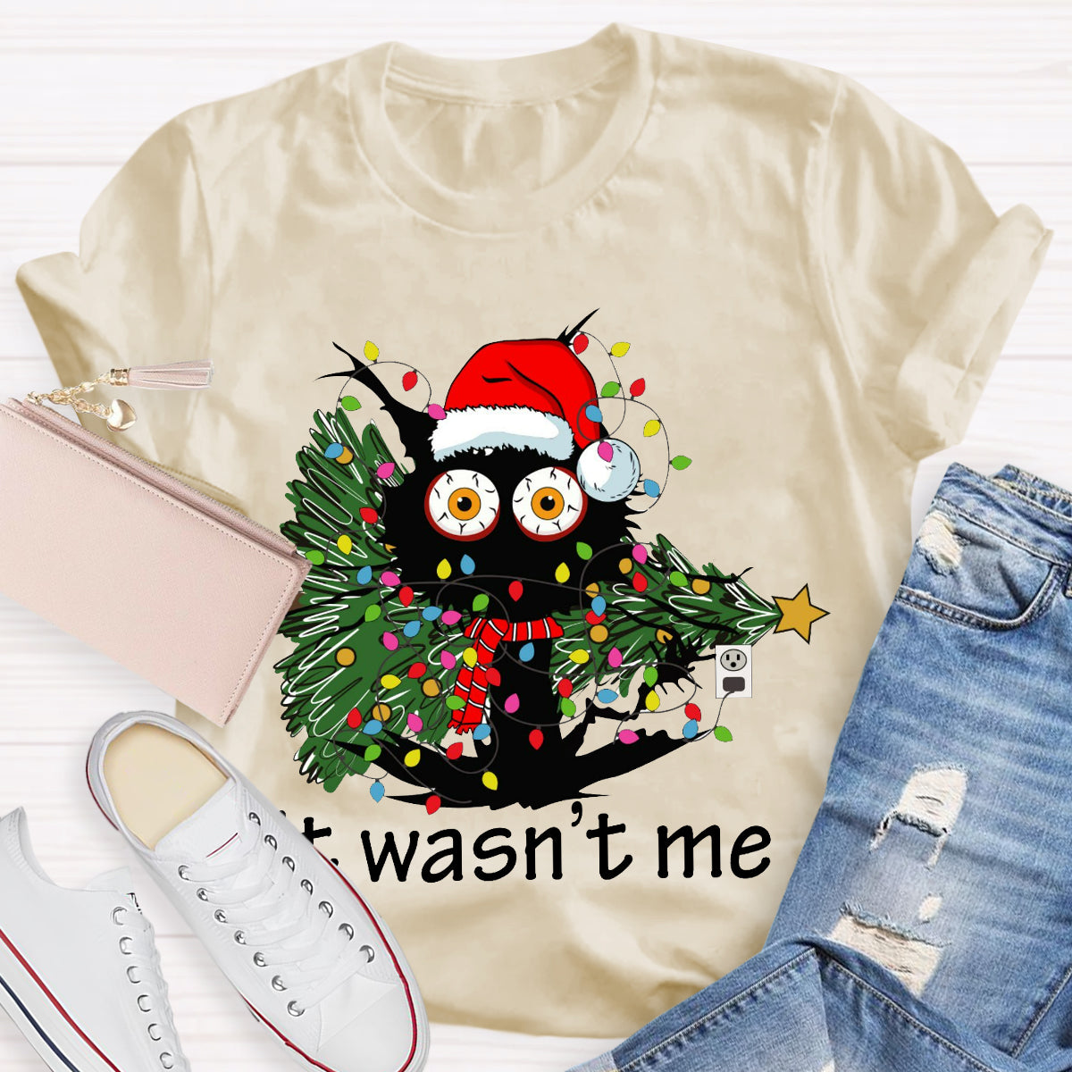 It Wasn't Me Christmas Teacher T-Shirt