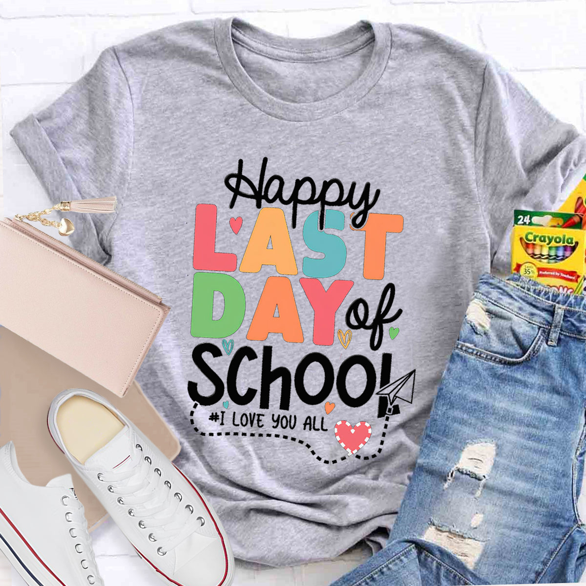 Happy Last Day School I Love You All Pink Heart Teacher T-Shirt