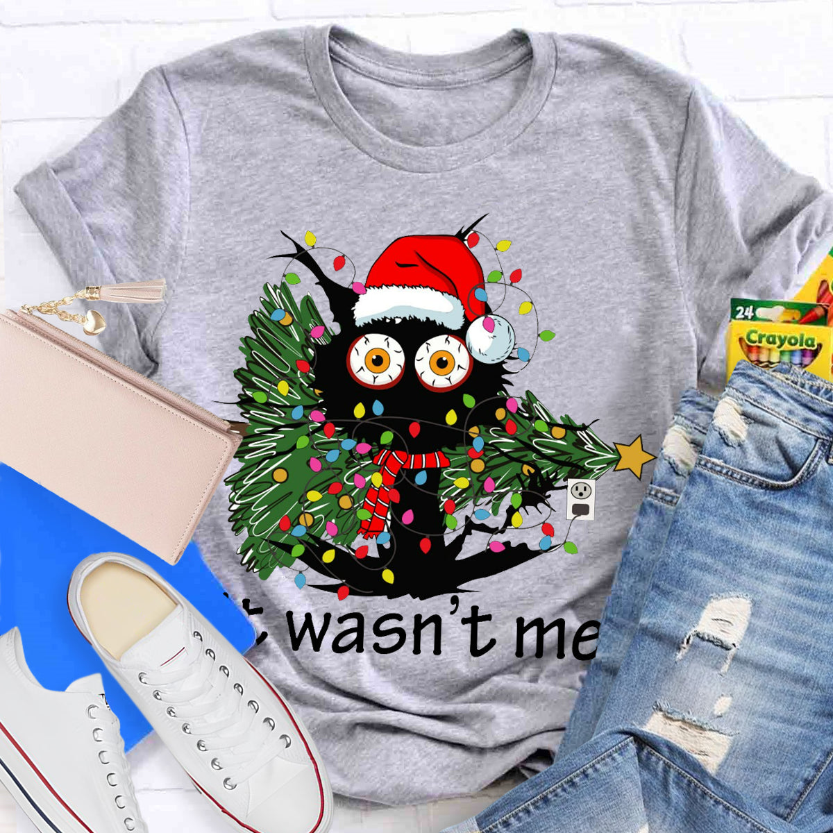 It Wasn't Me Christmas Teacher T-Shirt