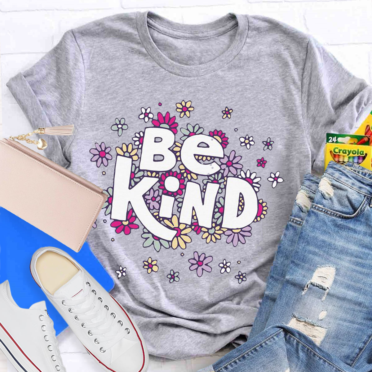 Cute Flower Be Kind Teacher T-Shirt
