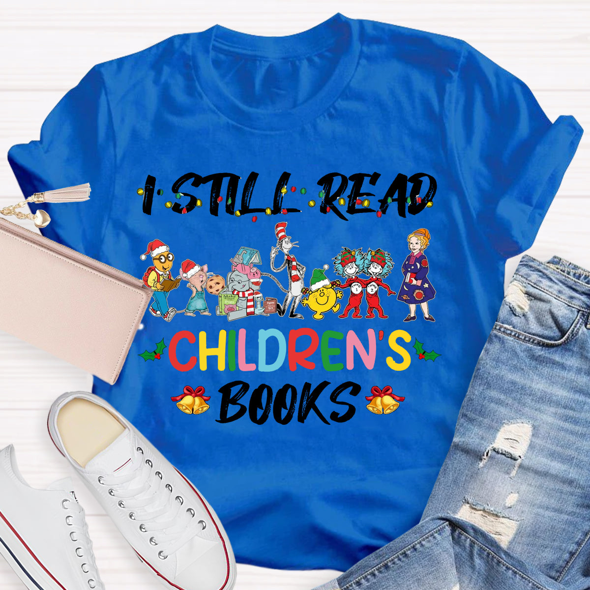 I Still Read Children Books Christmas Light  T-Shirt