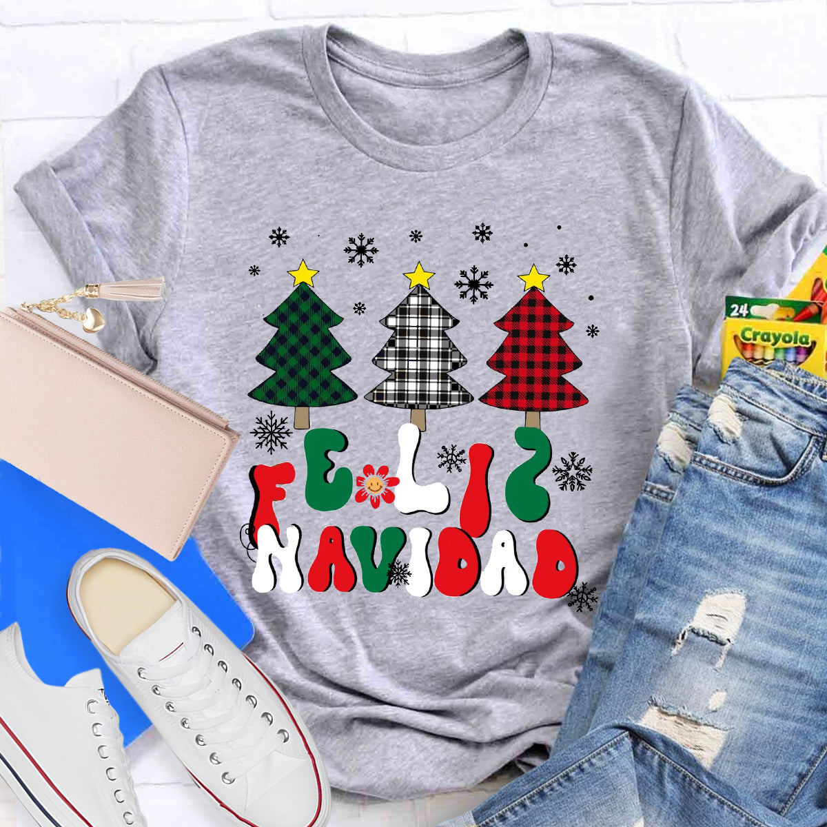 Spanish Christmas Feliz Navidad Teacher T-Shirt