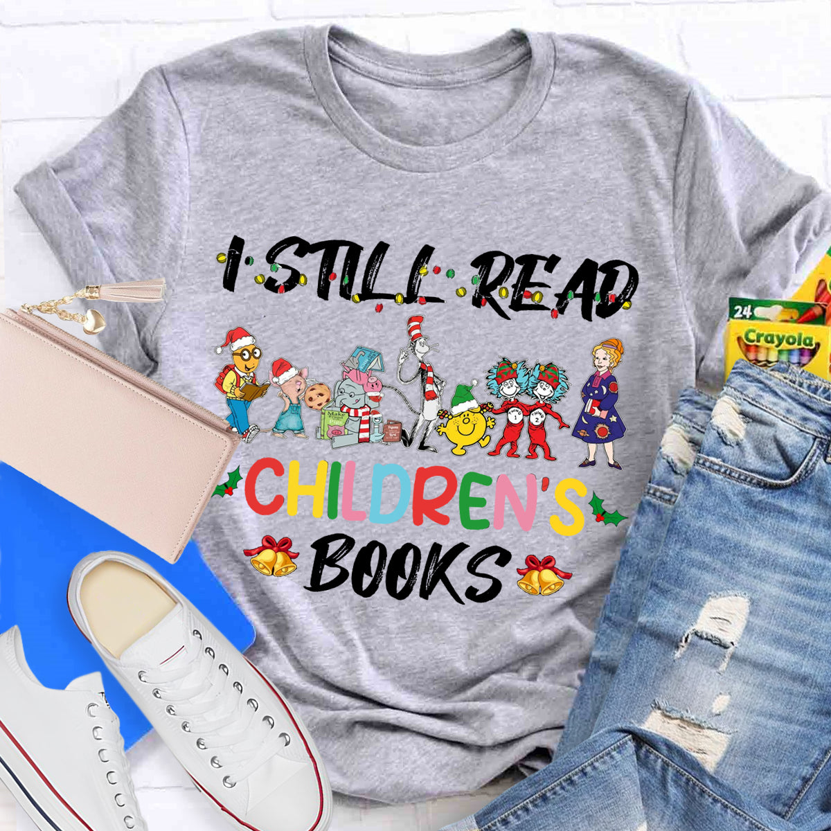 I Still Read Children Books Christmas Light  T-Shirt